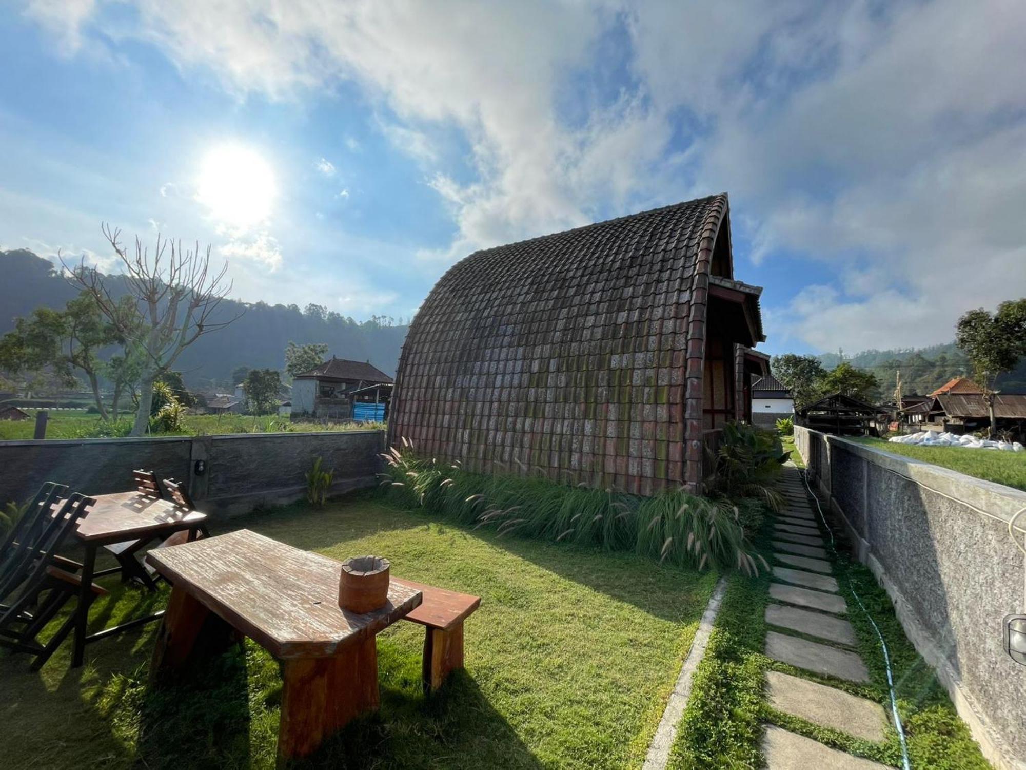 Volcano Cabins Kubupenlokan Екстер'єр фото